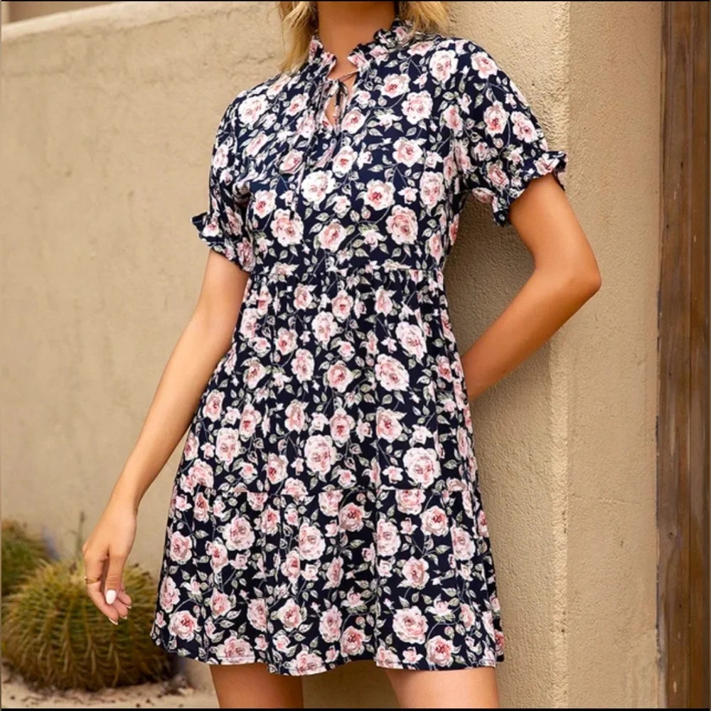 New Women's Boho Ruffle Sleeve Floral Print Dress
Sz S